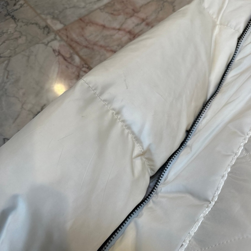 Puffer Jacket - Picture 6 of 8